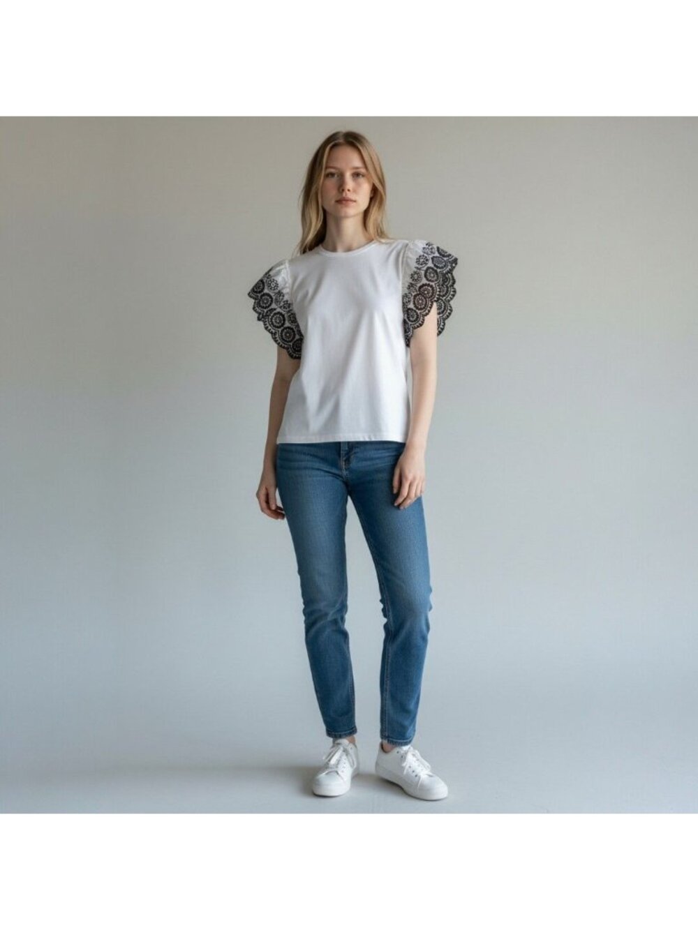 Elie Tahari White Shirt with Black Lace Puff Sleeves Women's Size Small New